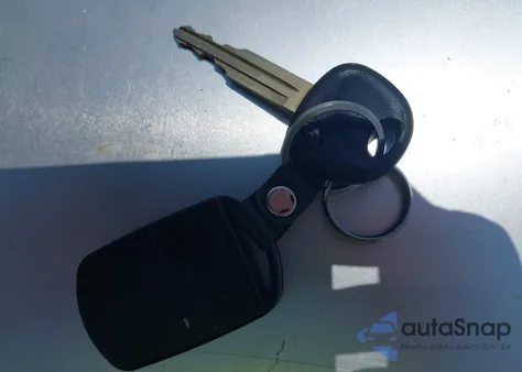 2005 Hyundai Elantra Gls/Gt from USA, damaged, VIN KMHDN46D15U013596